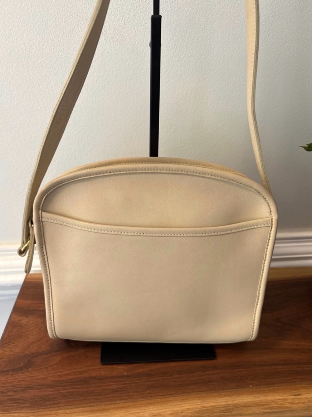 Vintage Coach Metropolis Zip in Bone 9087 - Cream Leather Crossbody